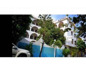 Hotel in Tropical Paradise